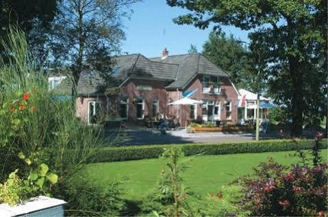 Lucy'S Inn Eesergroen Exterior photo